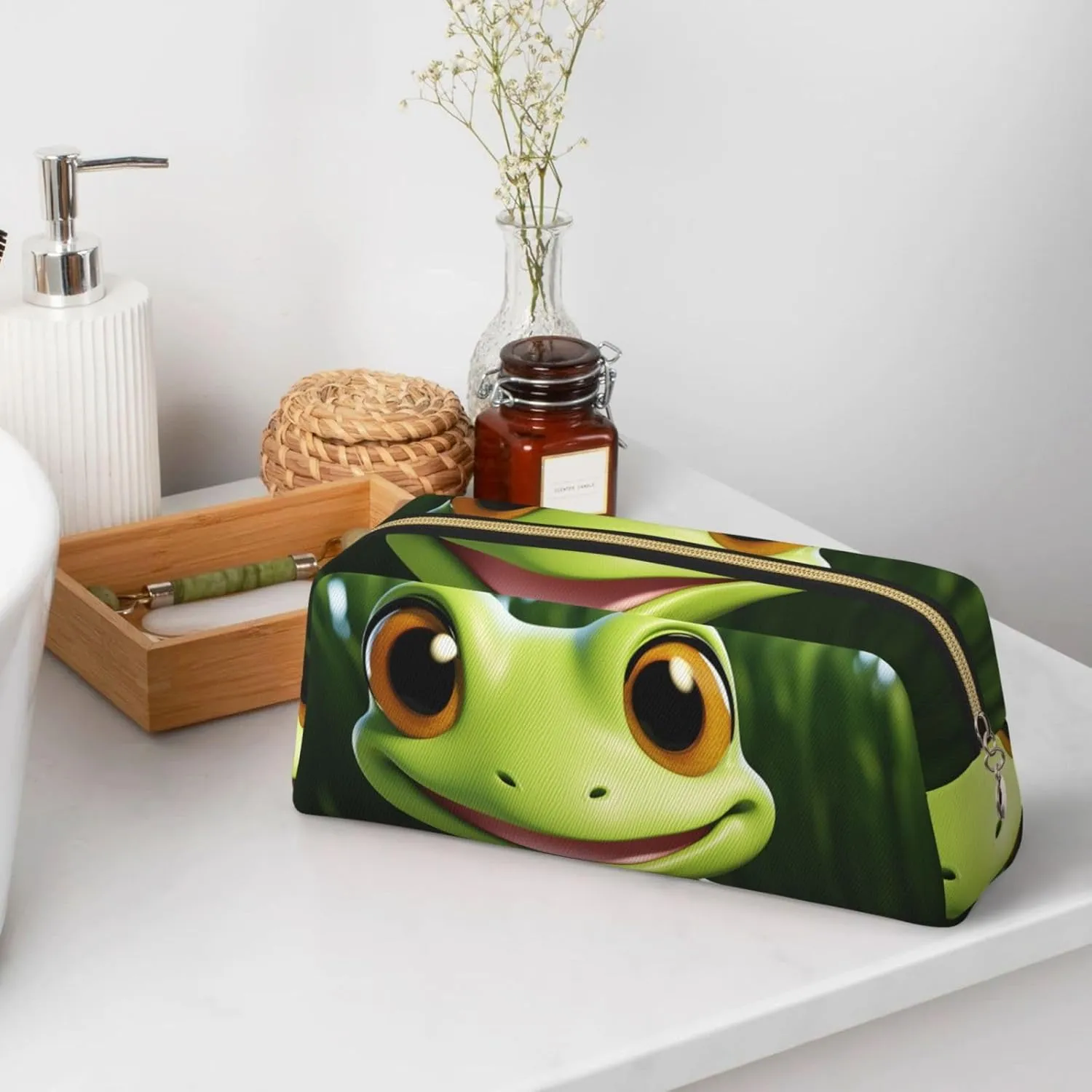 cute frog Makeup Bag Travel Cosmetic Bag for Women Men Pencil Case Zipper Toiletry Bag Purse