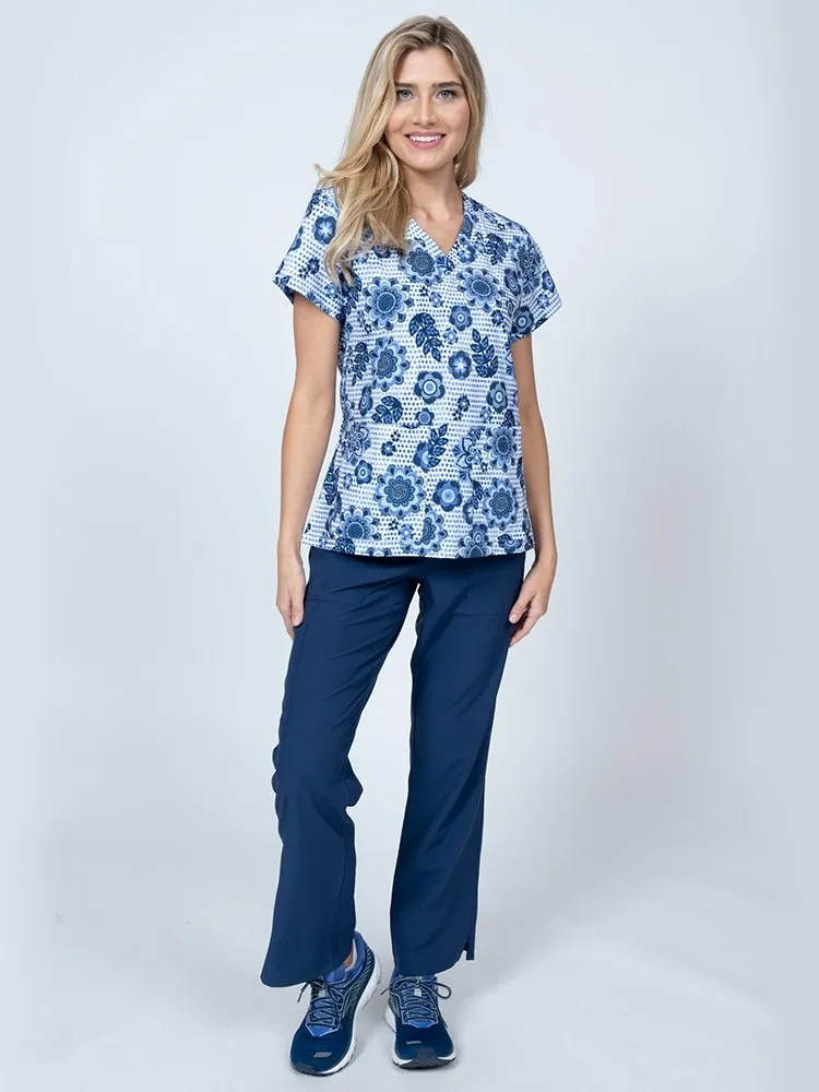 Meraki Sport Women's Print Scrub Top | Summer Blooms