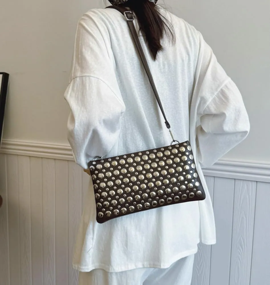 Studded Crossbody Bags for Women Pu Leather Clutch Purses for Women Retro 90s Handbags Chic Evening Bag Envelope Clutch 2025