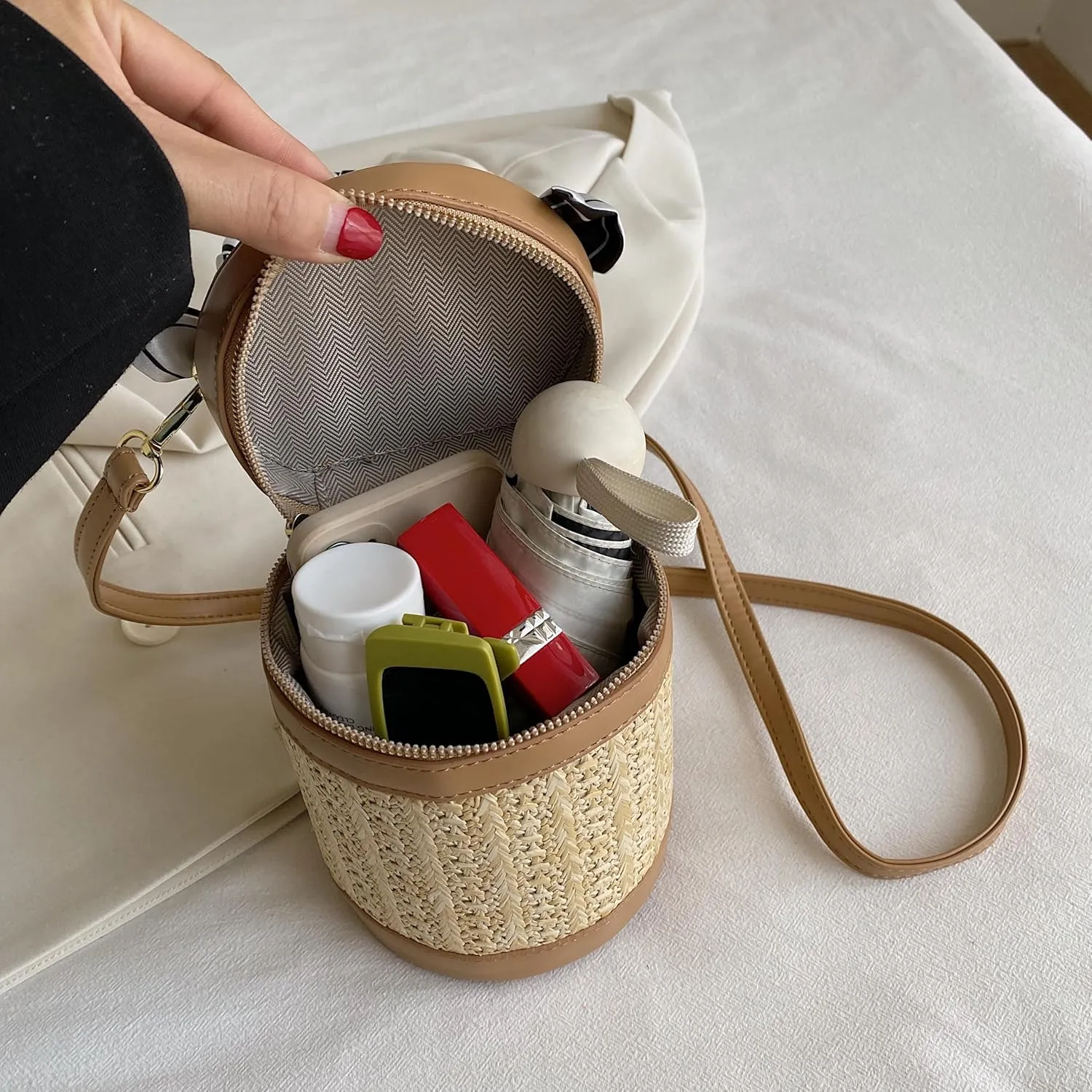 Stylish Christmas Gifts for Women: Vintage Crossbody Handbag & Bucket Tote Bag Makeup Bag  Perfect for Holiday Glam!