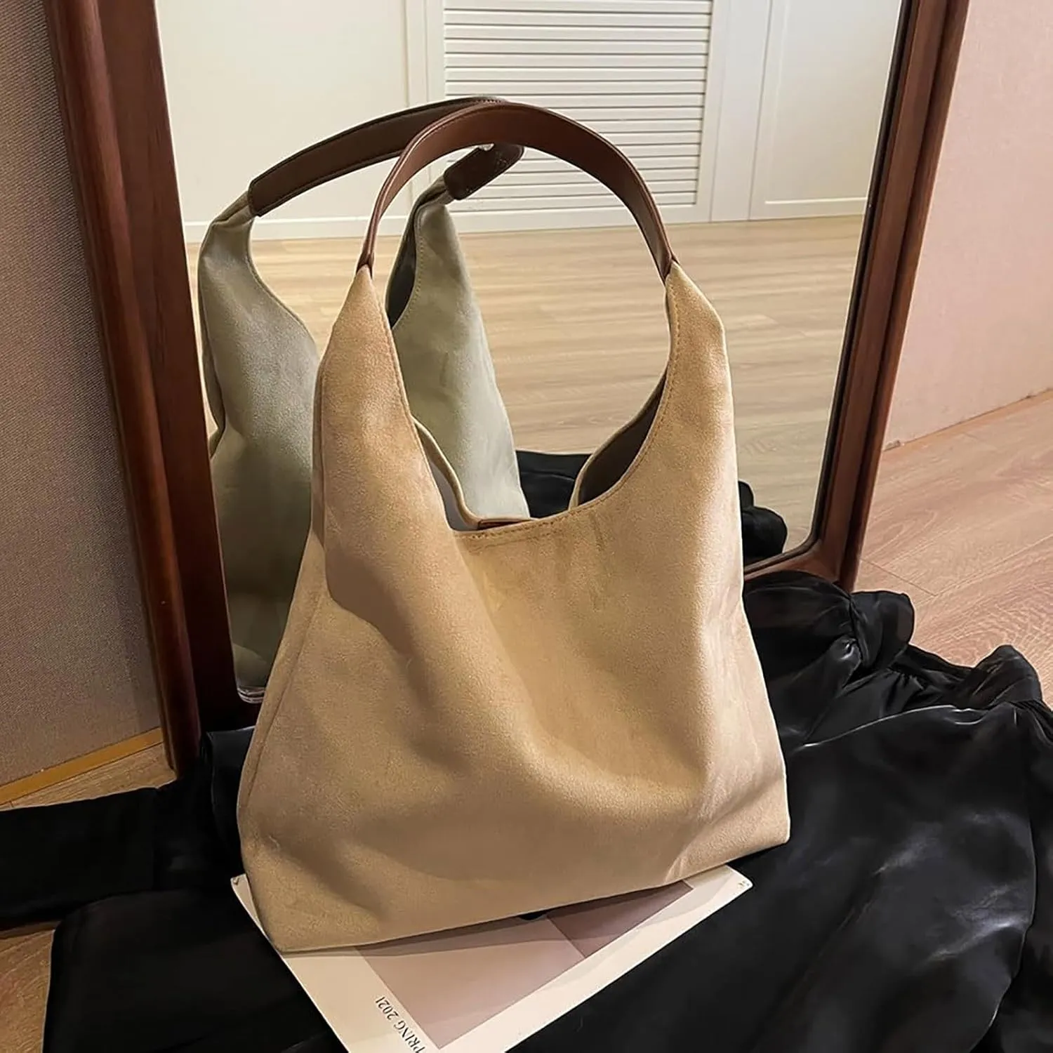 Unisex Hobo Nylon Crescent Crossbody Bag for Women Sling Shoulder Hobo Purse for Travel with Front Zipper Pocket