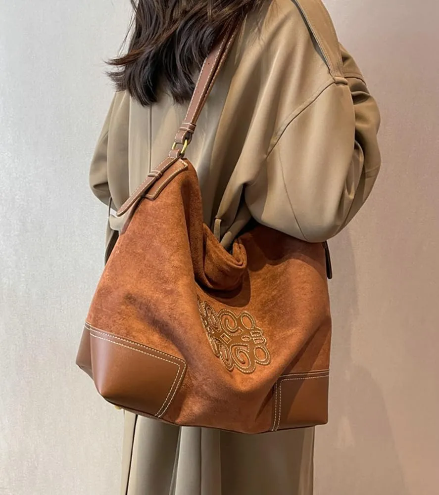 Vintage Suede Tote Bag Large Capacity Casual Hobo Bag Satchel Purse Chic Shoulder Handbag Crossbody Underarm Bag for Women