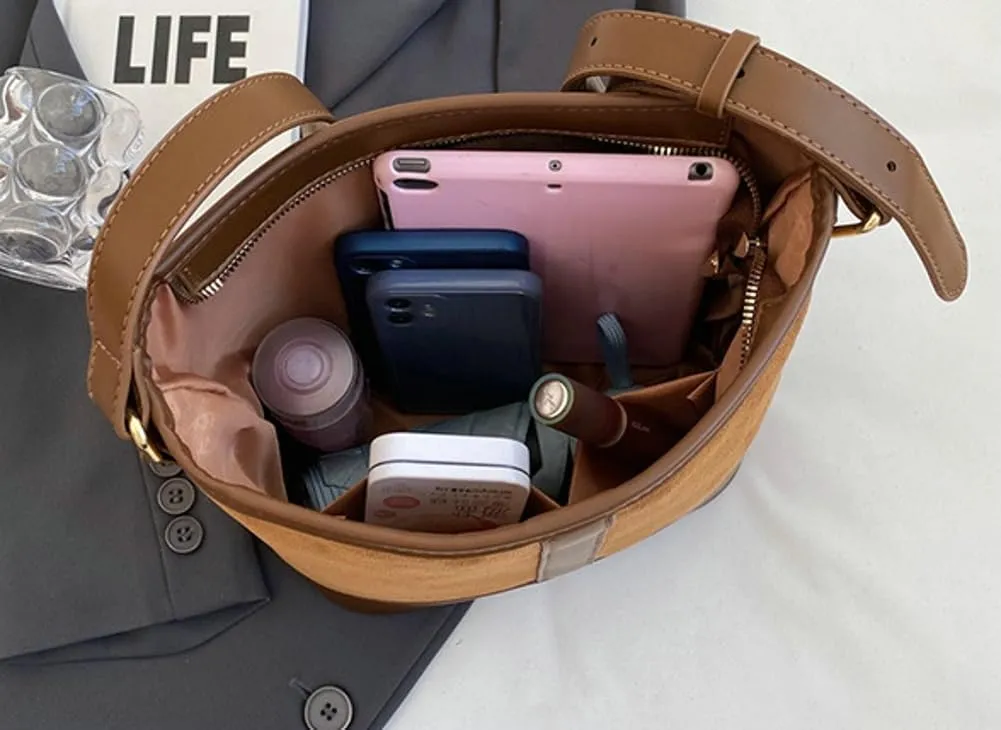 Women Stylish Suede Underarm Bag Vintage Large Capacity Hobo Bag Tote Satchel Chic Shoulder Crossbody Bag Purse with Zipper