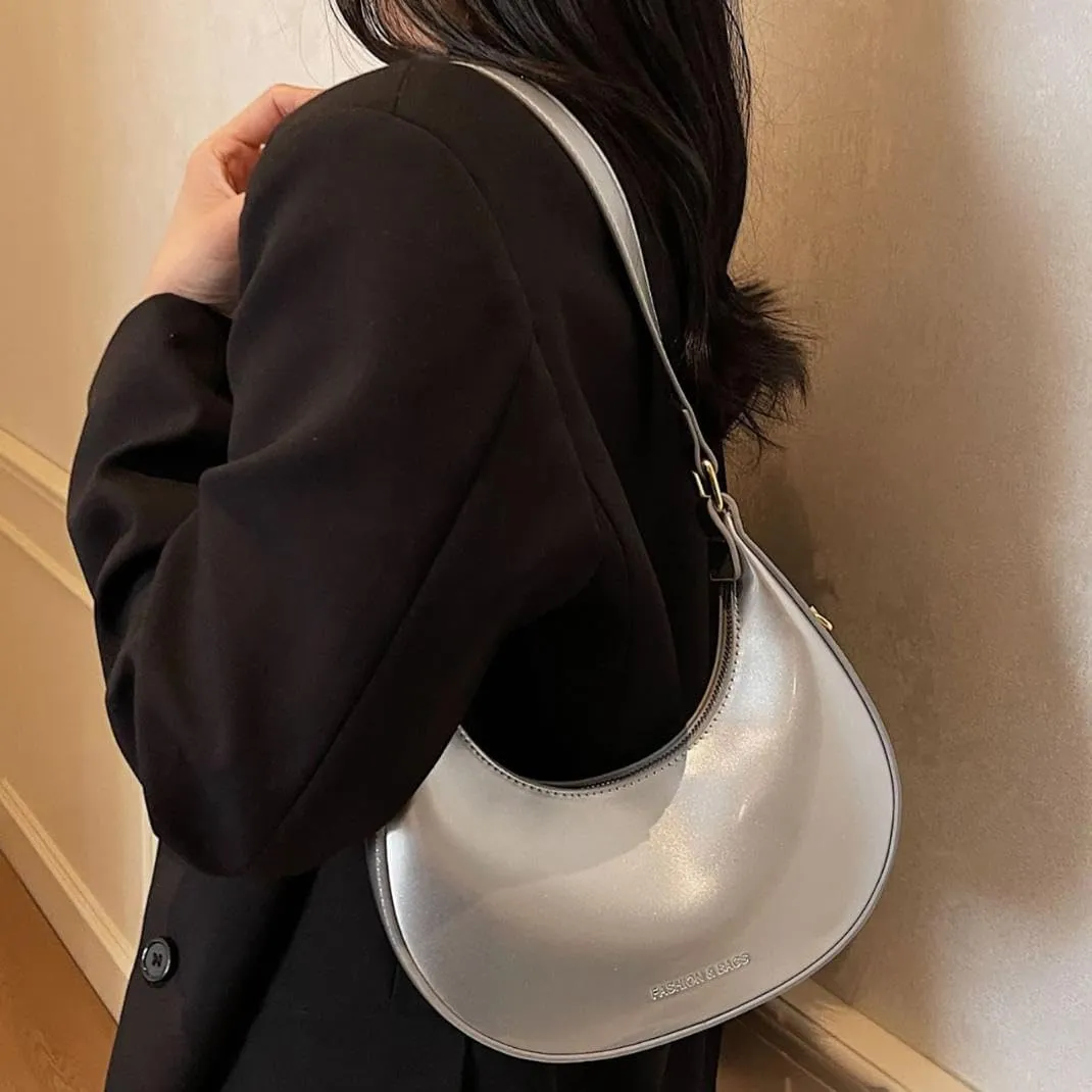 Womens Purse Shoulder Hobo Bag Faux Leather Punk Gothic Trendy Chain Crossbody Bags Little Handbags Y2K Bags